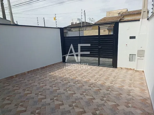 Casa com 138m² 2 quartos e 2 banheiros, à venda, no bairro Jardim Oásis em Taubaté