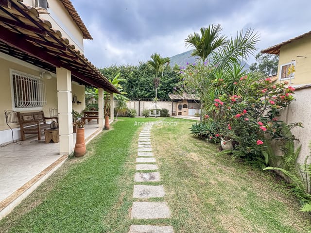 Casa 3 quartos e 4 banheiros, à venda, no bairro Chácaras de Inoã (Inoã) em Maricá