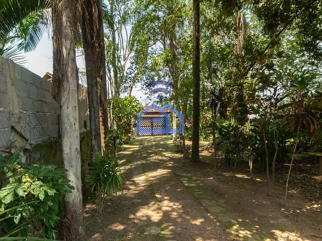 Casa com 1200m² 4 quartos e 2 banheiros, à venda, no bairro Morro do Algodão em Caraguatatuba