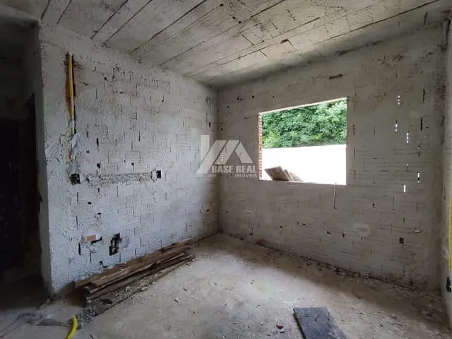 Casa com 140m² 3 quartos e 2 banheiros, à venda, no bairro Jardim Carvalho em Ponta Grossa
