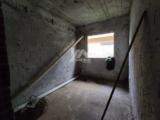 Casa com 140m² 3 quartos e 2 banheiros, à venda, no bairro Jardim Carvalho em Ponta Grossa