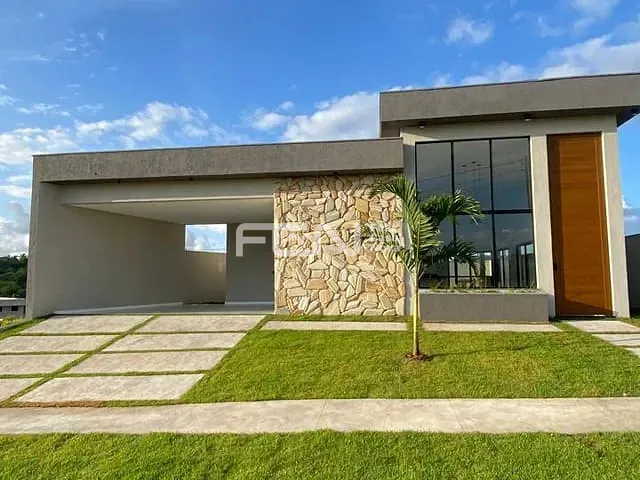 Casa 3 quartos e 5 banheiros, à venda ou para alugar, no bairro Vívea em Camaçari