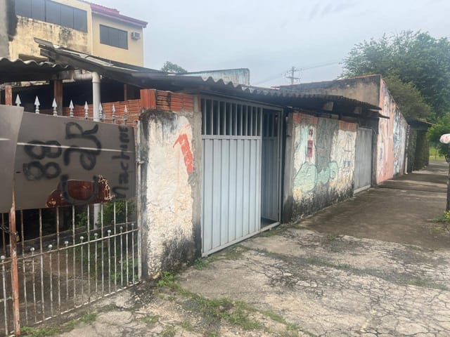 Casa com 250m² 2 quartos e 1 banheiro, à venda, no bairro Cidade Satélite Íris em Campinas