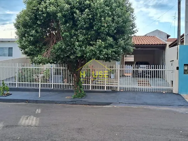 Casa 3 quartos e 3 banheiros, à venda, no bairro Jardim Bom Jesus em Jales