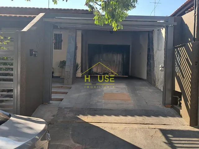 Casa 3 quartos e 3 banheiros, à venda, no bairro Jardim Bom Jesus em Jales