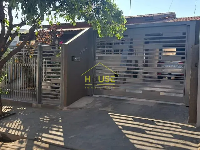 Casa 3 quartos e 3 banheiros, à venda, no bairro Jardim Bom Jesus em Jales