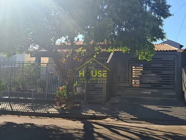 Casa 3 quartos e 3 banheiros, à venda, no bairro Jardim Bom Jesus em Jales