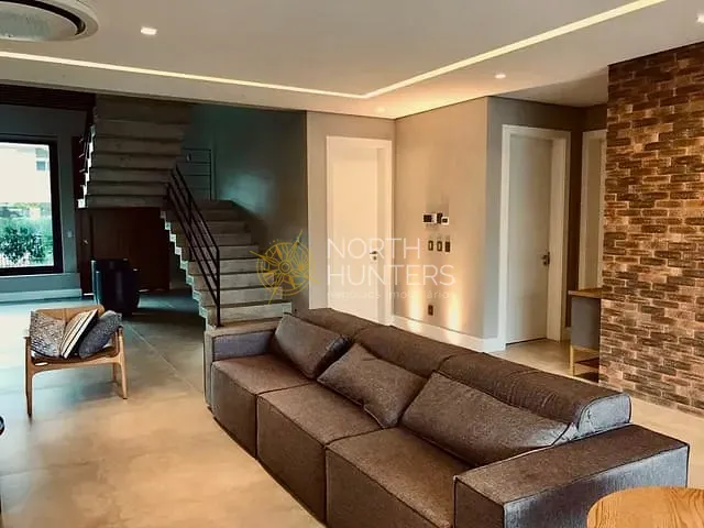 Casa com 450m² 5 quartos e 6 banheiros, à venda, no bairro Jurerê Internacional em Florianópolis