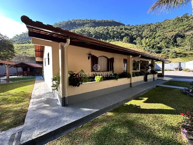 Casa com 1962m² 3 quartos e 5 banheiros, à venda, no bairro Pião em Sapucaia