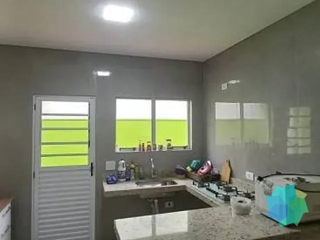 Casa com 195m² 3 quartos e 2 banheiros, à venda, no bairro Jardim Celani em Salto