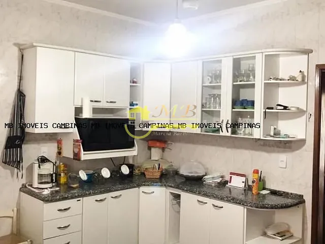 Casa com 360m² 3 quartos e 2 banheiros, à venda, no bairro Vila Aeroporto em Campinas