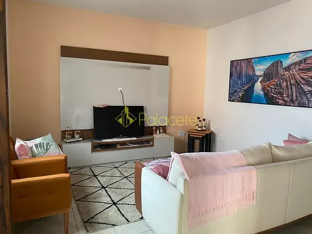 Casa com 300m² 5 quartos e 2 banheiros, à venda, no bairro Vila Santa Rita em Guaratinguetá