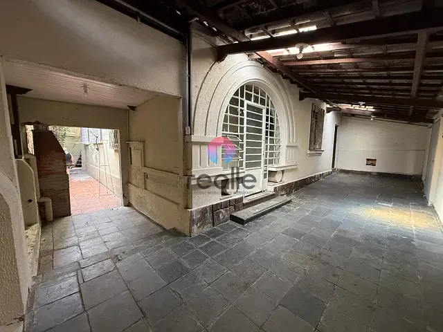 Casa para alugar, no bairro Santo Agostinho em Belo Horizonte