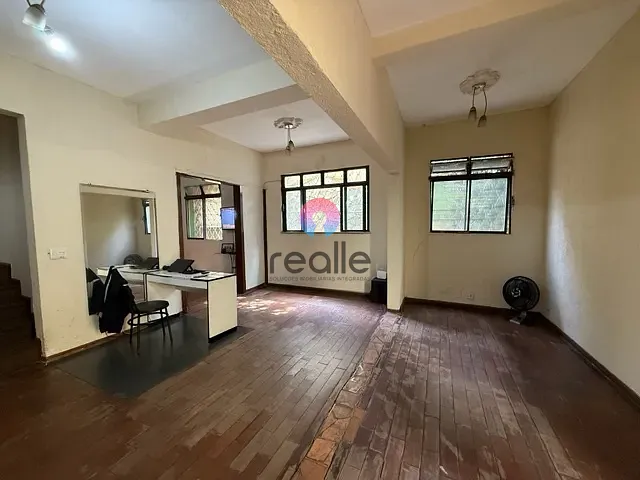 Casa para alugar, no bairro Santo Agostinho em Belo Horizonte