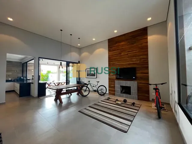 Casa com 400m² 4 quartos e 5 banheiros, à venda, no bairro Urbanova em São José dos Campos
