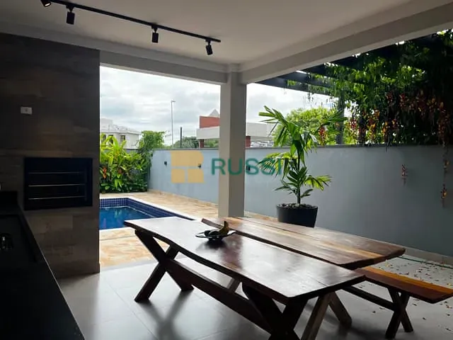 Casa com 400m² 4 quartos e 5 banheiros, à venda, no bairro Urbanova em São José dos Campos
