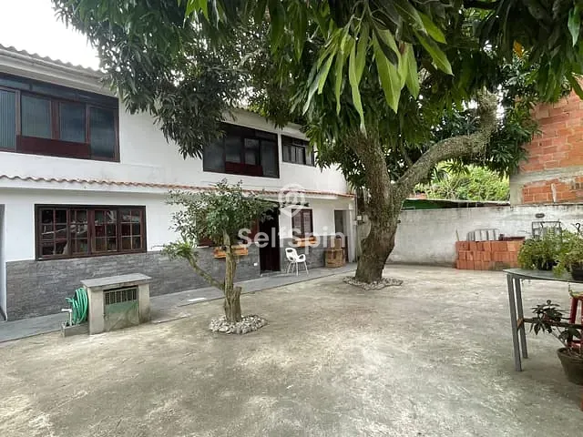 Casa com 50m² 1 quarto e 1 banheiro, para alugar, no bairro Piratininga em Niterói
