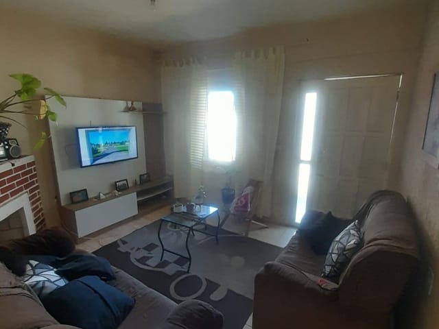 Casa com 300m² 2 quartos e 1 banheiro, à venda, no bairro Areal em Pelotas