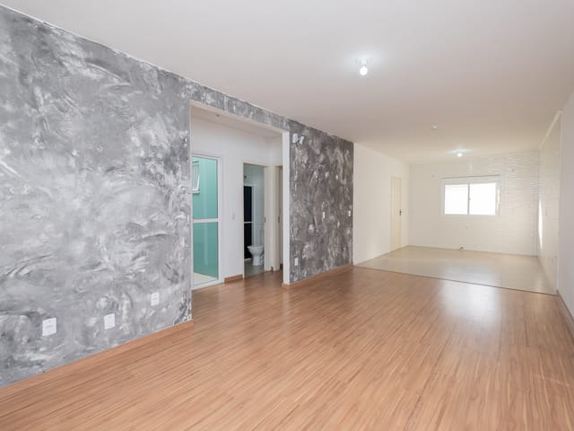 Casa com 175m² 2 quartos e 2 banheiros, à venda, no bairro Areal em Pelotas