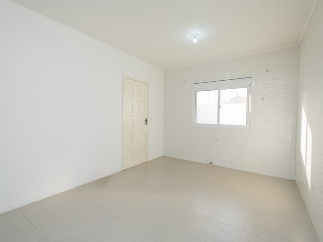 Casa com 175m² 2 quartos e 2 banheiros, à venda, no bairro Areal em Pelotas
