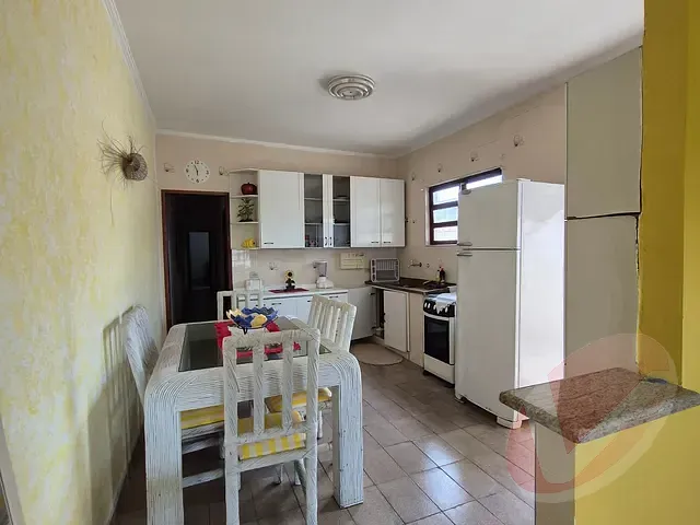 Casa 3 quartos e 1 banheiro, à venda, no bairro Real em Praia Grande