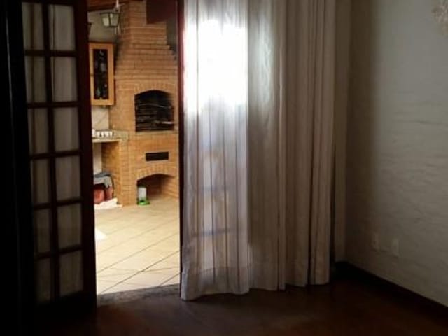 Casa com 250m², à venda, no bairro Morbidelli em Extrema
