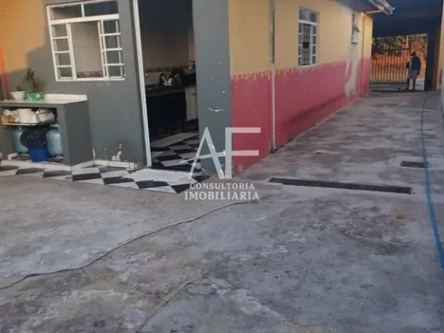Casa com 240m² 2 quartos e 2 banheiros, à venda, no bairro Jardim Maria Augusta em Taubaté