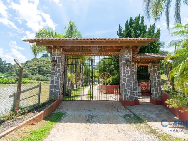 Casa à venda, no bairro Bateias em Campo Magro