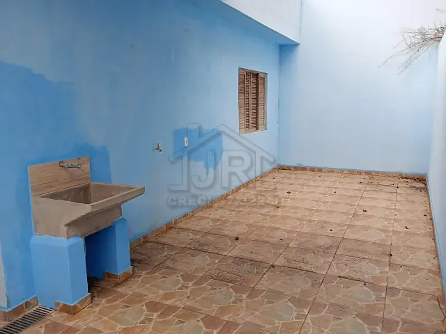 Casa 2 quartos e 1 banheiro, para alugar, no bairro Jardim Zaira em Mauá