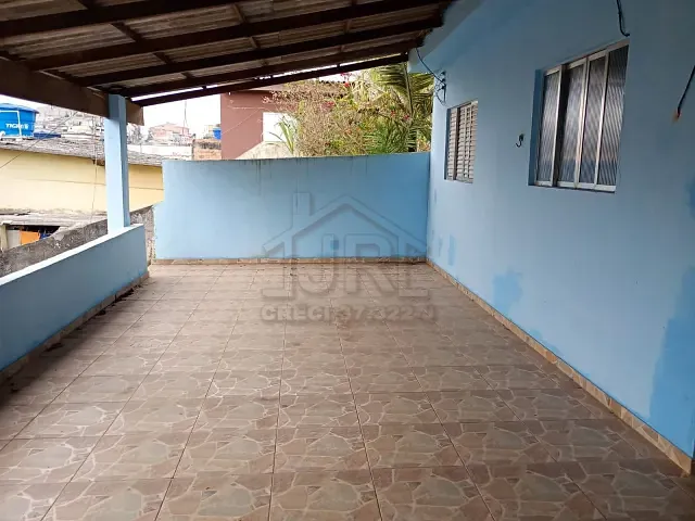 Casa 2 quartos e 1 banheiro, para alugar, no bairro Jardim Zaira em Mauá