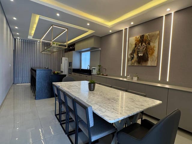 Casa com 360m² 3 quartos e 1 banheiro, à venda, no bairro Residencial Paris em Sinop