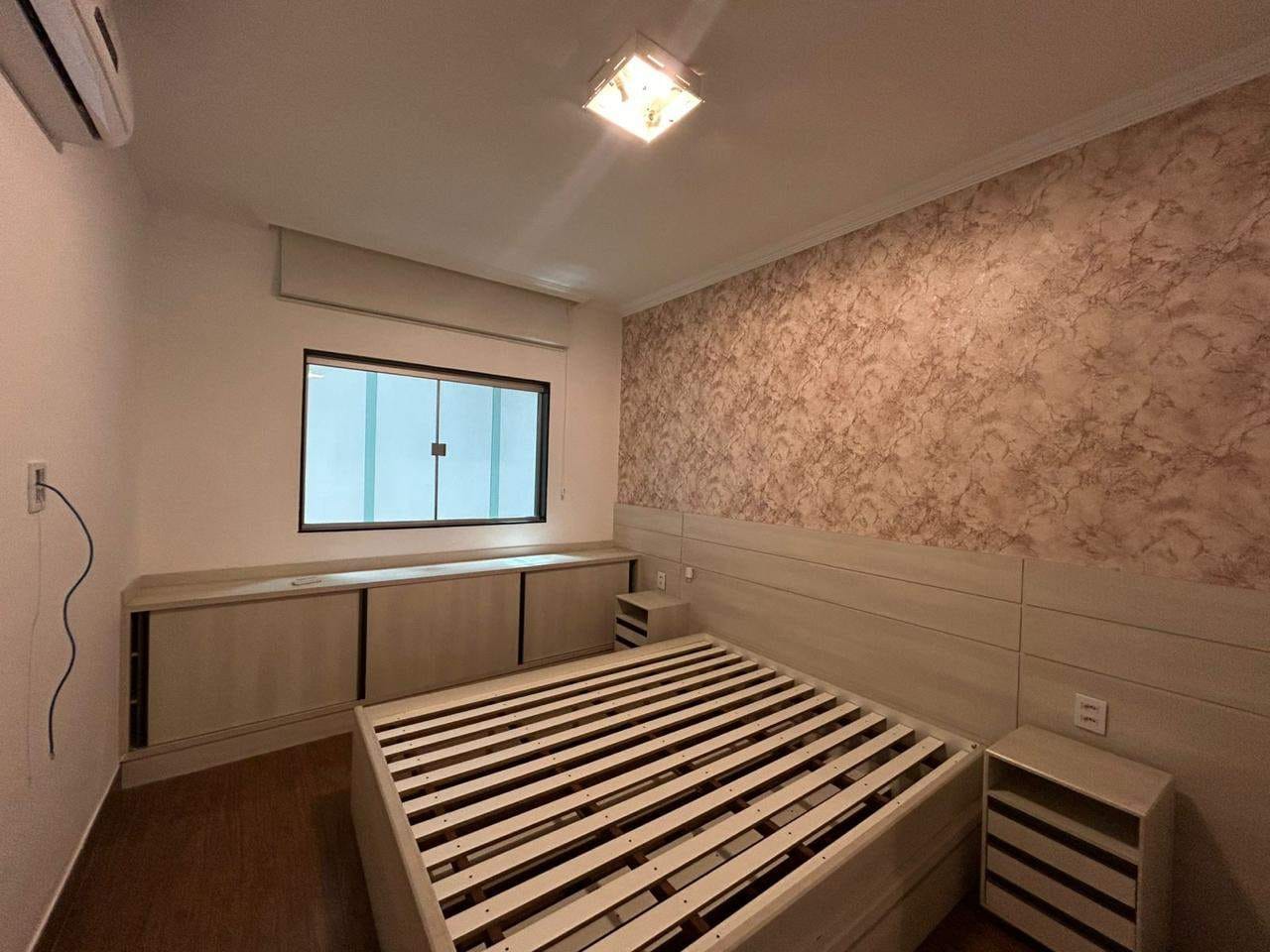Casa, 4 quartos, 245 m² - Foto 7