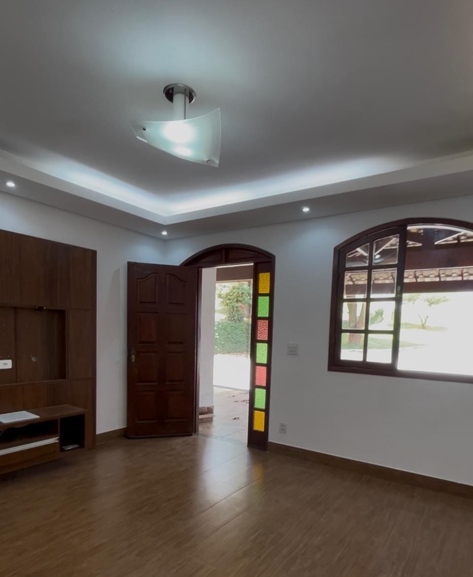 Casa, 4 quartos, 245 m² - Foto 3