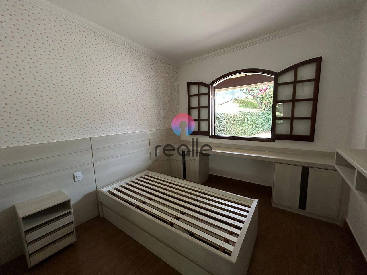 Casa, 4 quartos, 245 m² - Foto 9