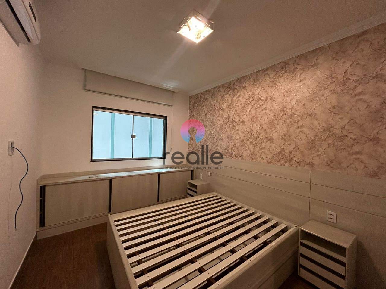 Casa, 4 quartos, 245 m² - Foto 7