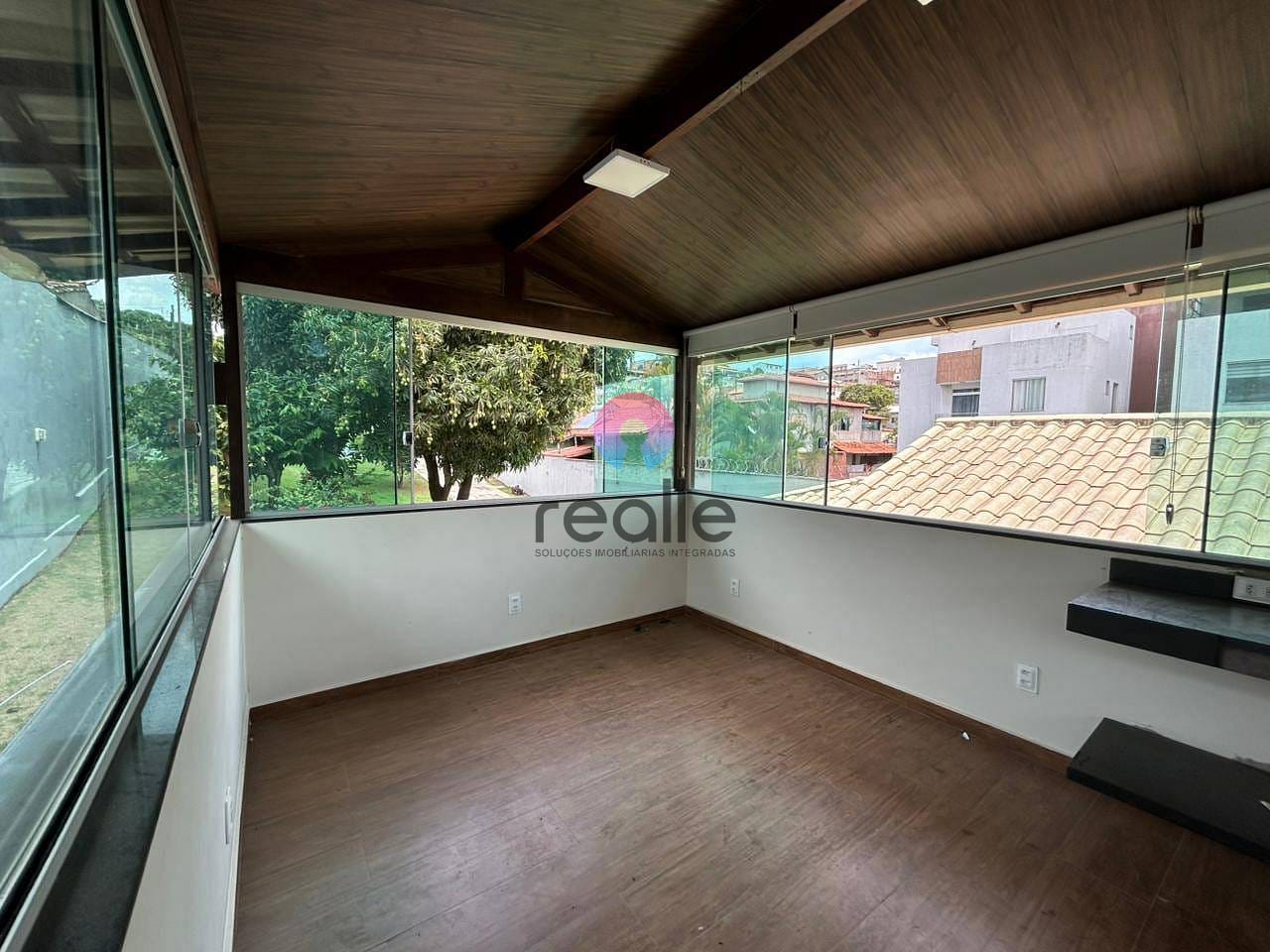 Casa, 4 quartos, 245 m² - Foto 29