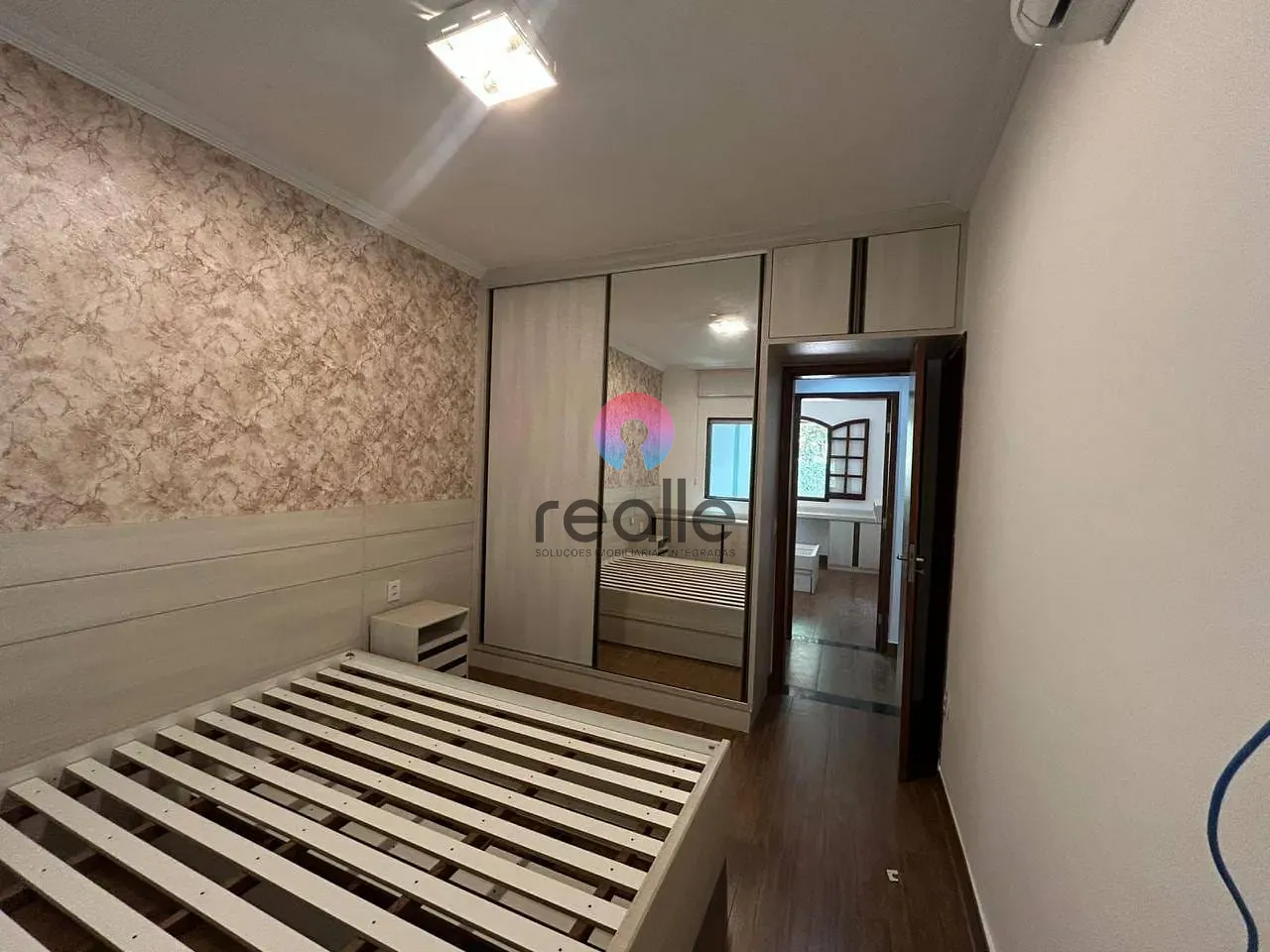 Casa, 4 quartos, 245 m² - Foto 8