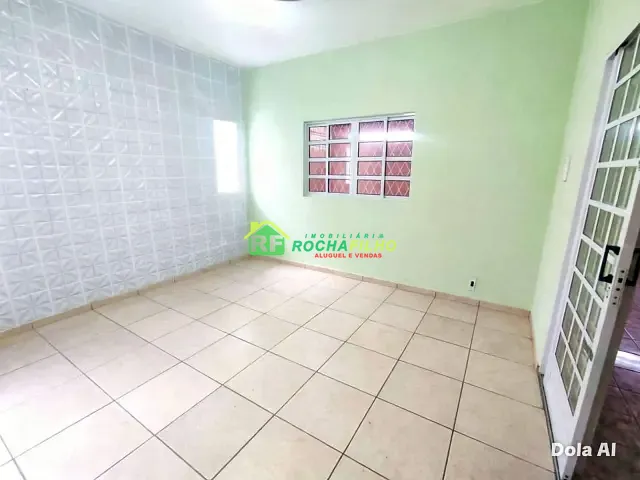 Casa com 400m² 4 quartos e 2 banheiros, para alugar, no bairro porenquanto em Teresina