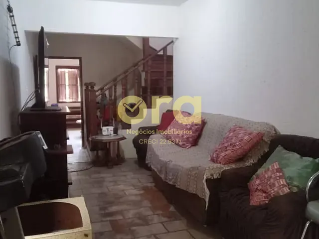 Casa com 194m² 2 quartos e 3 banheiros, à venda, no bairro Areal em Pelotas
