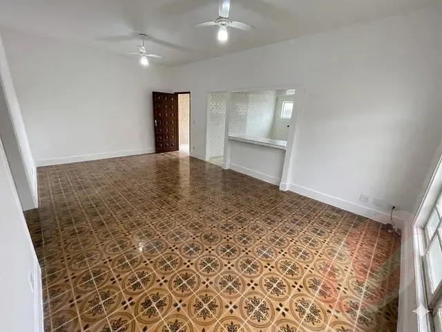 Casa 2 quartos e 2 banheiros, à venda, no bairro Real em Praia Grande