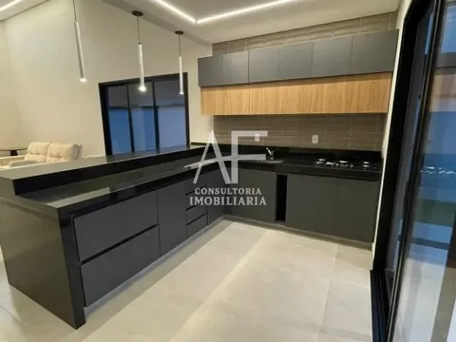 Casa com 300m² 3 quartos e 5 banheiros, à venda, no bairro Itapecerica em Taubaté