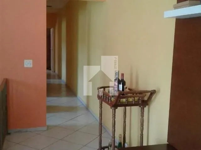 Casa com 286m² 5 quartos e 5 banheiros, à venda, no bairro Tulipas em Jundiaí