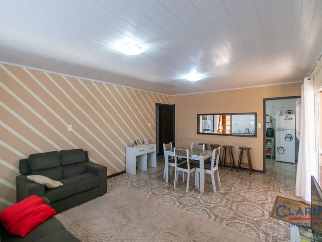 Casa 3 quartos e 1 banheiro, à venda, no bairro Bom Jesus em Campo Largo