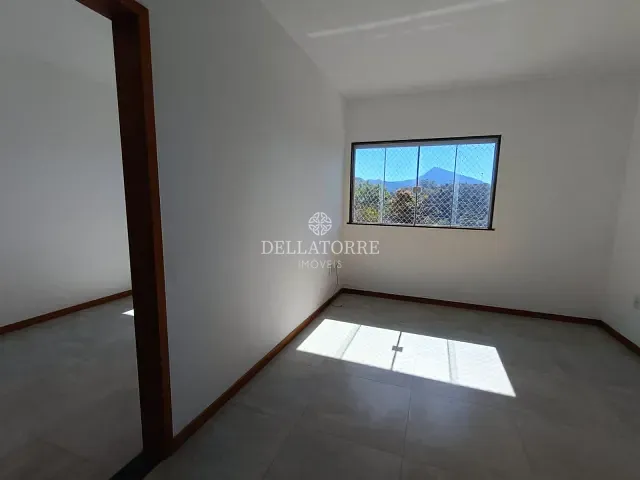 Casa 2 quartos e 1 banheiro, à venda, no bairro Cascata do Imbuí em Teresópolis