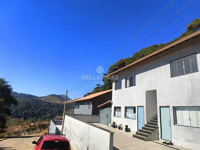 Casa 2 quartos e 1 banheiro, à venda, no bairro Cascata do Imbuí em Teresópolis
