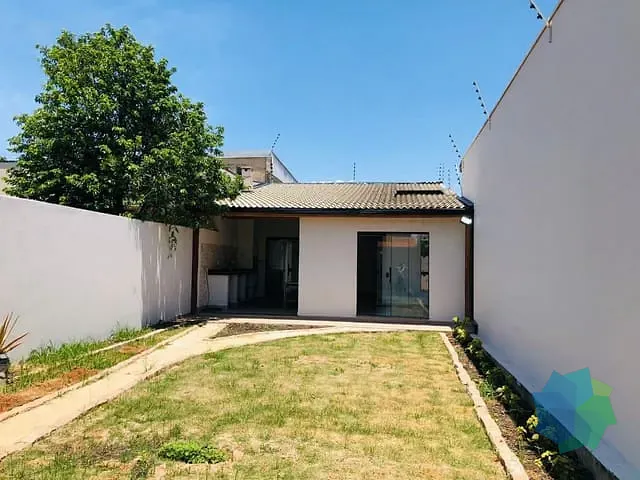 Casa com 161m² 1 quarto e 1 banheiro, à venda, no bairro Jardim Santa Marta em Salto