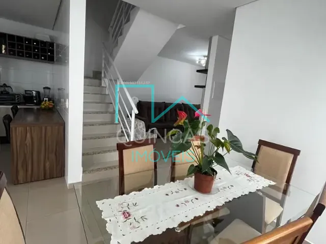Casa com 160m² 3 quartos e 2 banheiros, à venda, no bairro Jardim Carolina em Jundiaí