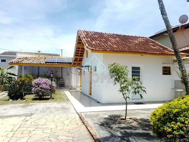 Casa com 900m² 2 quartos e 2 banheiros, à venda, no bairro Parque Esperança em Taubaté
