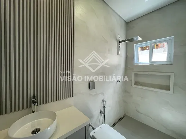 Casa 3 quartos e 3 banheiros, à venda, no bairro Condomínio Aquarela dos Poemas em Sinop