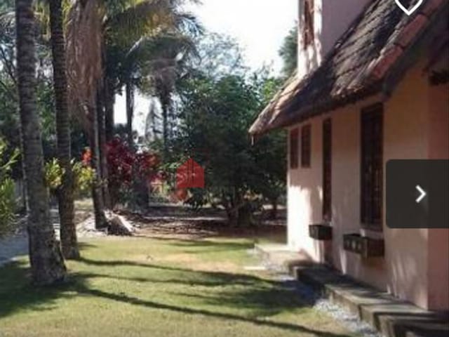 Casa com 2036m², à venda, no bairro Parque Lago Azul em Pindamonhangaba